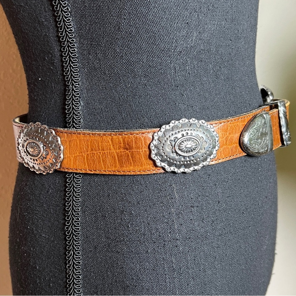Women’s Western Silver Antique Tone Concho Reptile Embossed Brown Belt 30 - Picture 4 of 15